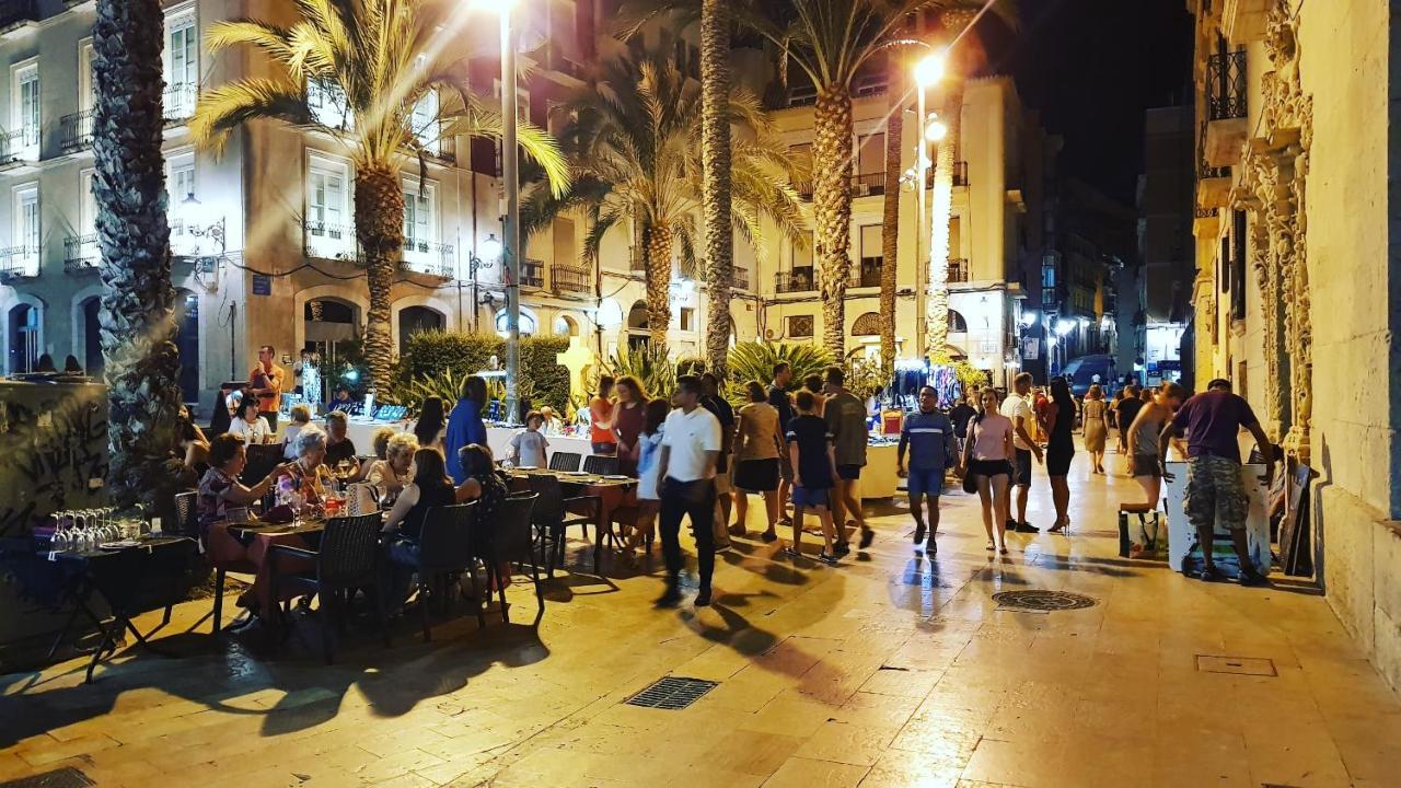 Viriatos Beach Alicante Buitenkant foto